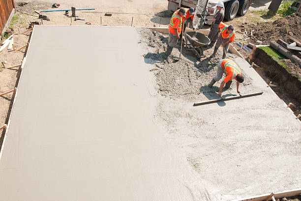 Best Custom Concrete Contractor  in Lake San Marcos, CA